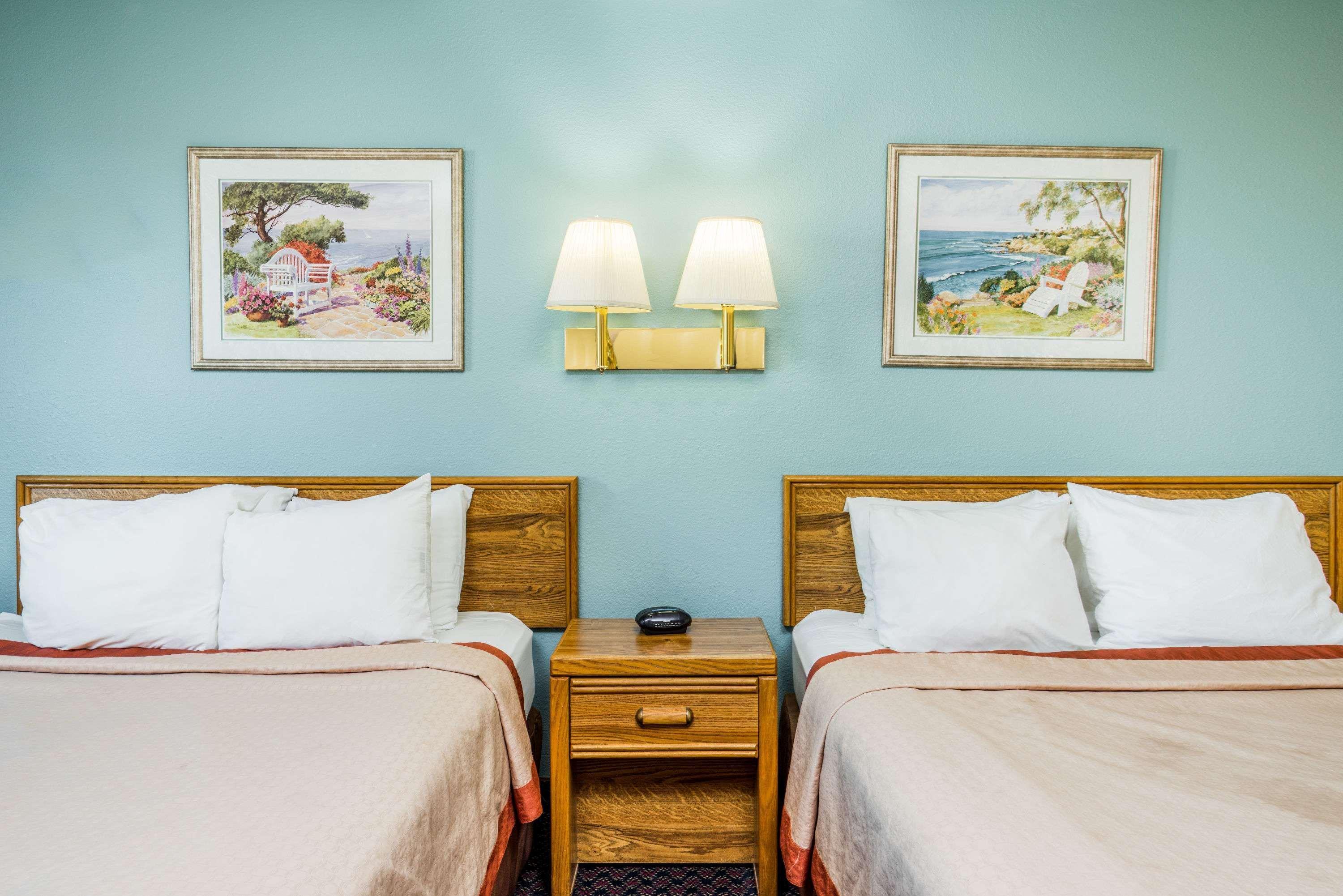 Super 8 By Wyndham Fergus Falls Экстерьер фото